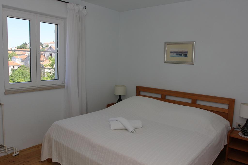 Holiday House Pine Tree Nerezisca Exterior foto